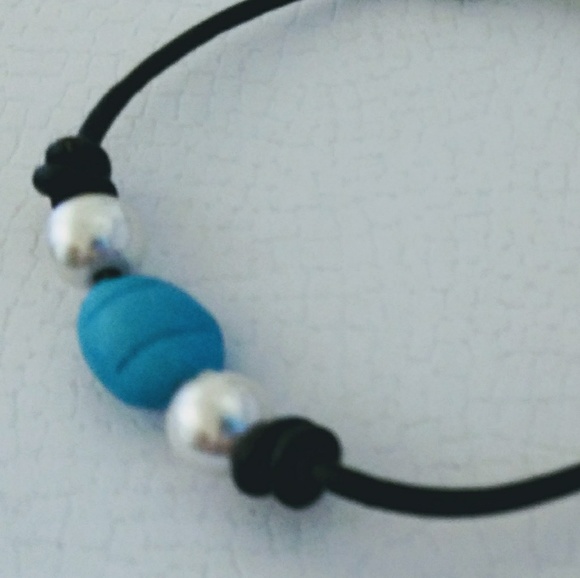 Pearls and turquoise slip knot. Adjustable bracele - Picture 3 of 8